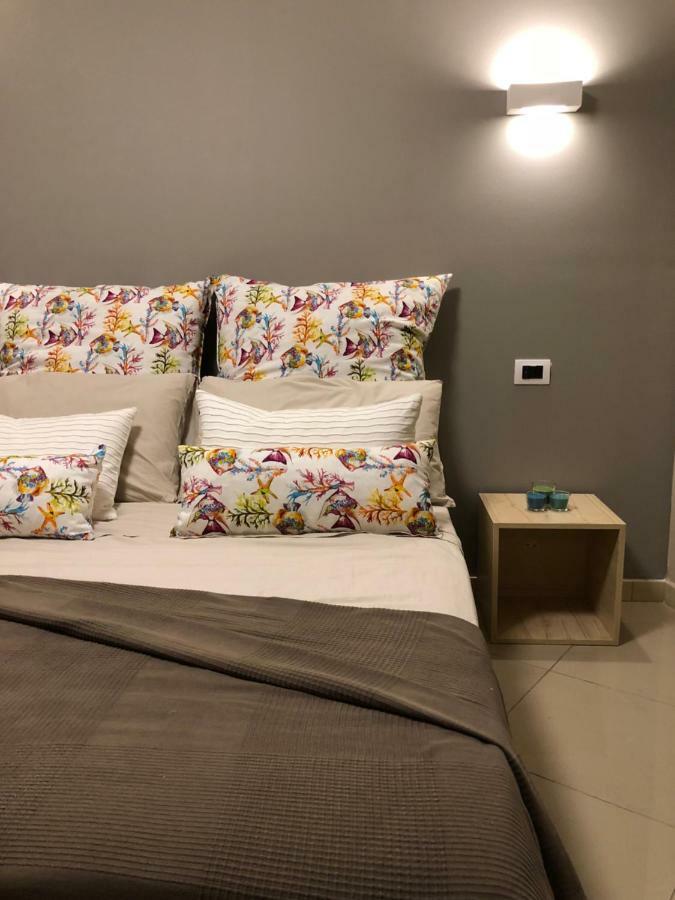 Giader'S House - Free Parking Apartment Catania Bagian luar foto
